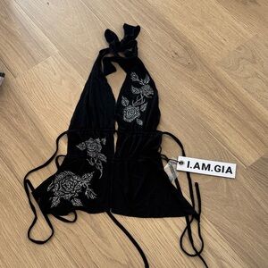 I.AM.GIA top